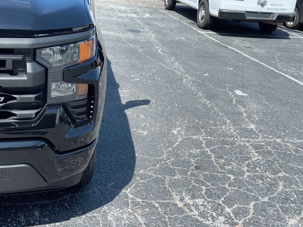 New 2026 Chevrolet Silverado 1500 Custom w/ LPO, Dark Essentials Package RWD image 10