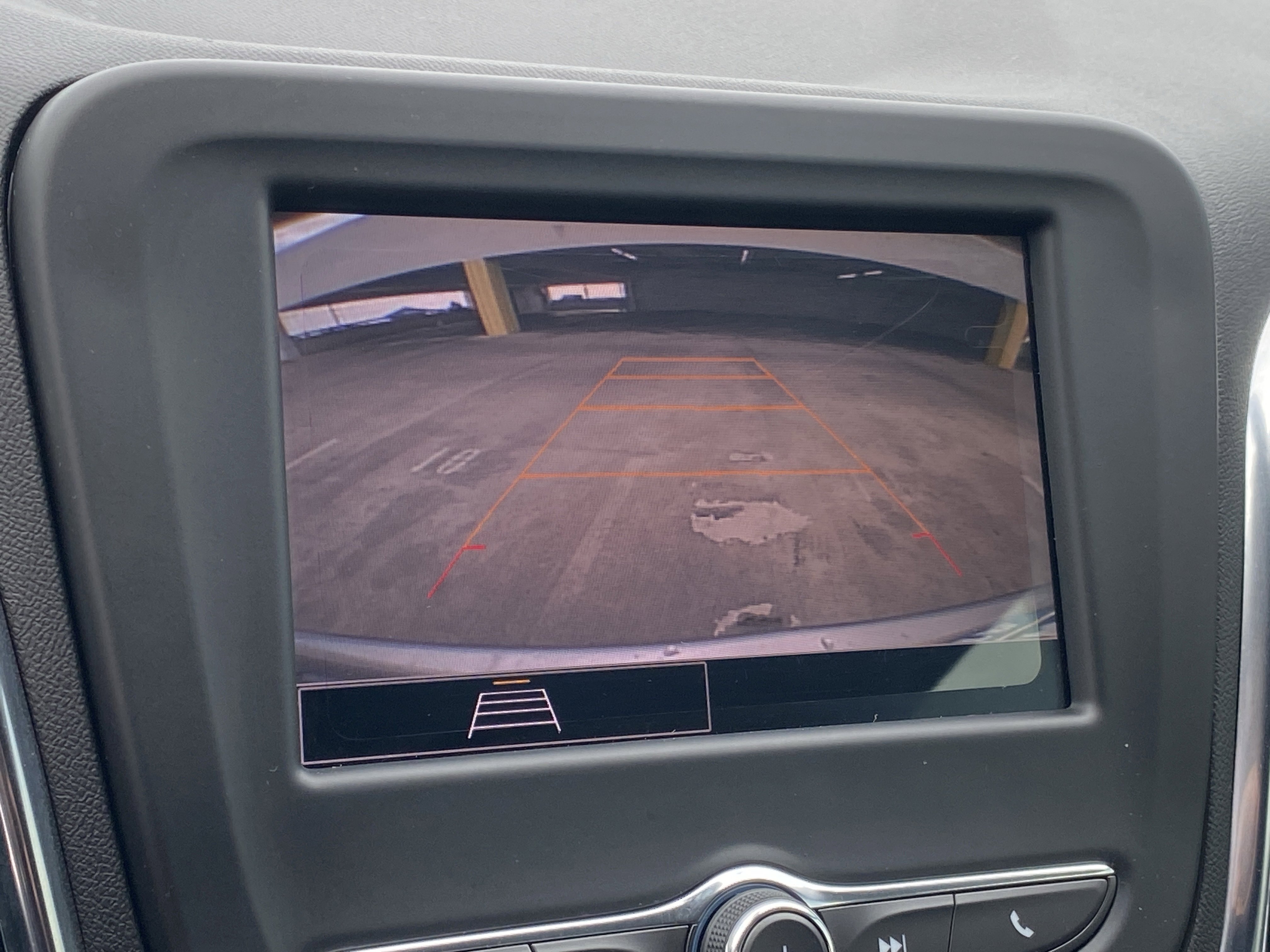 Used 2023 Chevrolet Equinox LS image 19