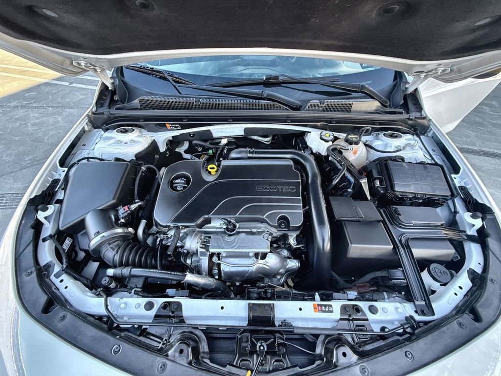 Used 2025 Chevrolet Malibu RS image 28