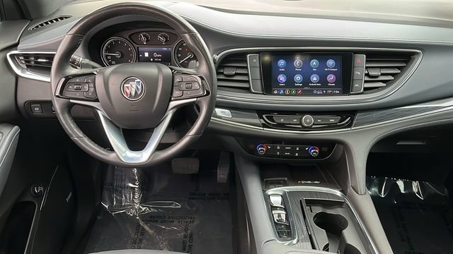 Used 2023 Buick Enclave Essence w/ Experience Buick Package FWD image 4
