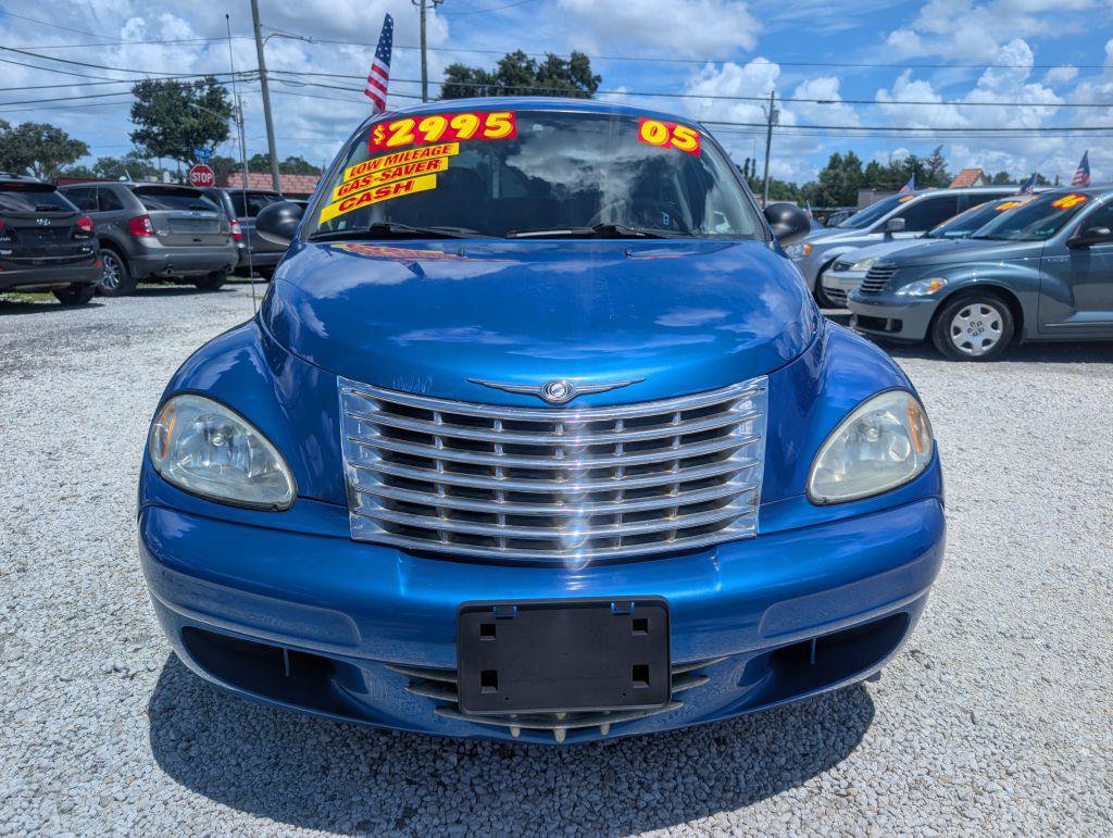 Used 2005 Chrysler PT Cruiser Touring FWD image 2