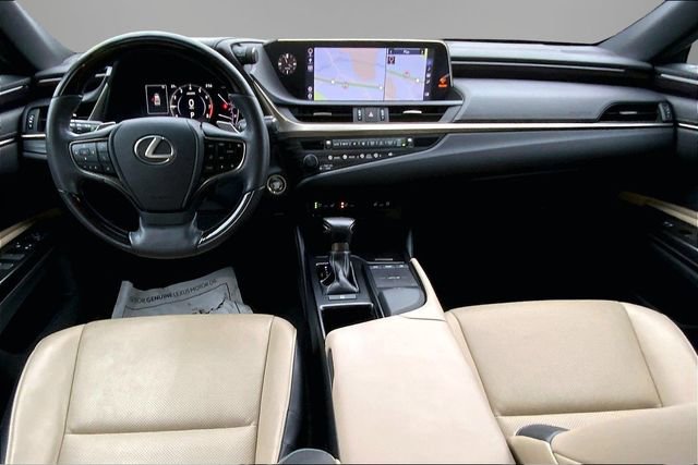 Used 2019 Lexus ES 350 w/ Premium Package image 12