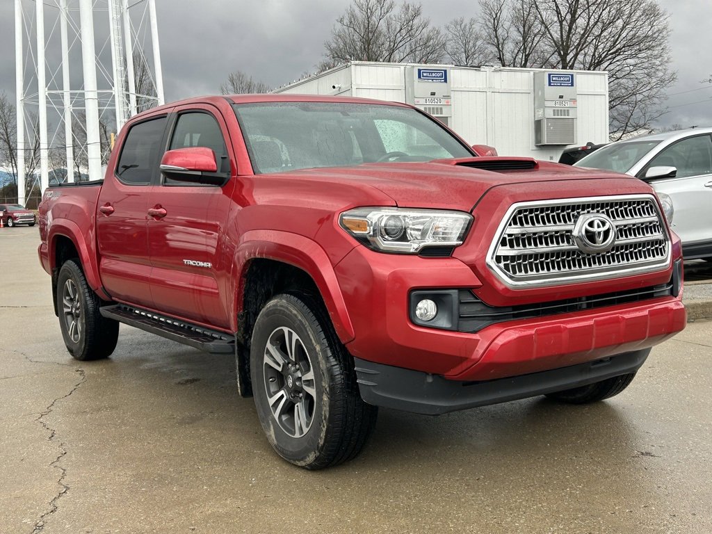 Used 2017 Toyota Tacoma SR5 image 4