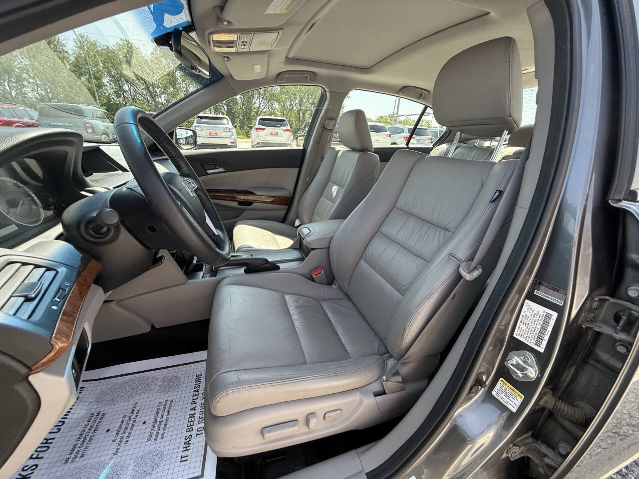 Used 2011 Honda Accord EX-L image 22