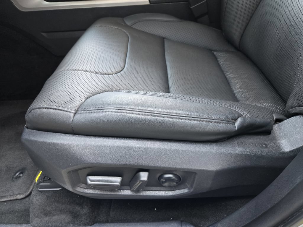 Used 2024 Toyota Tundra Limited w/ Power Package AWD/4WD image 16