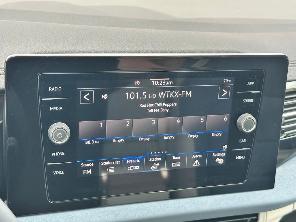 New 2026 Volkswagen Jetta SE FWD image 18