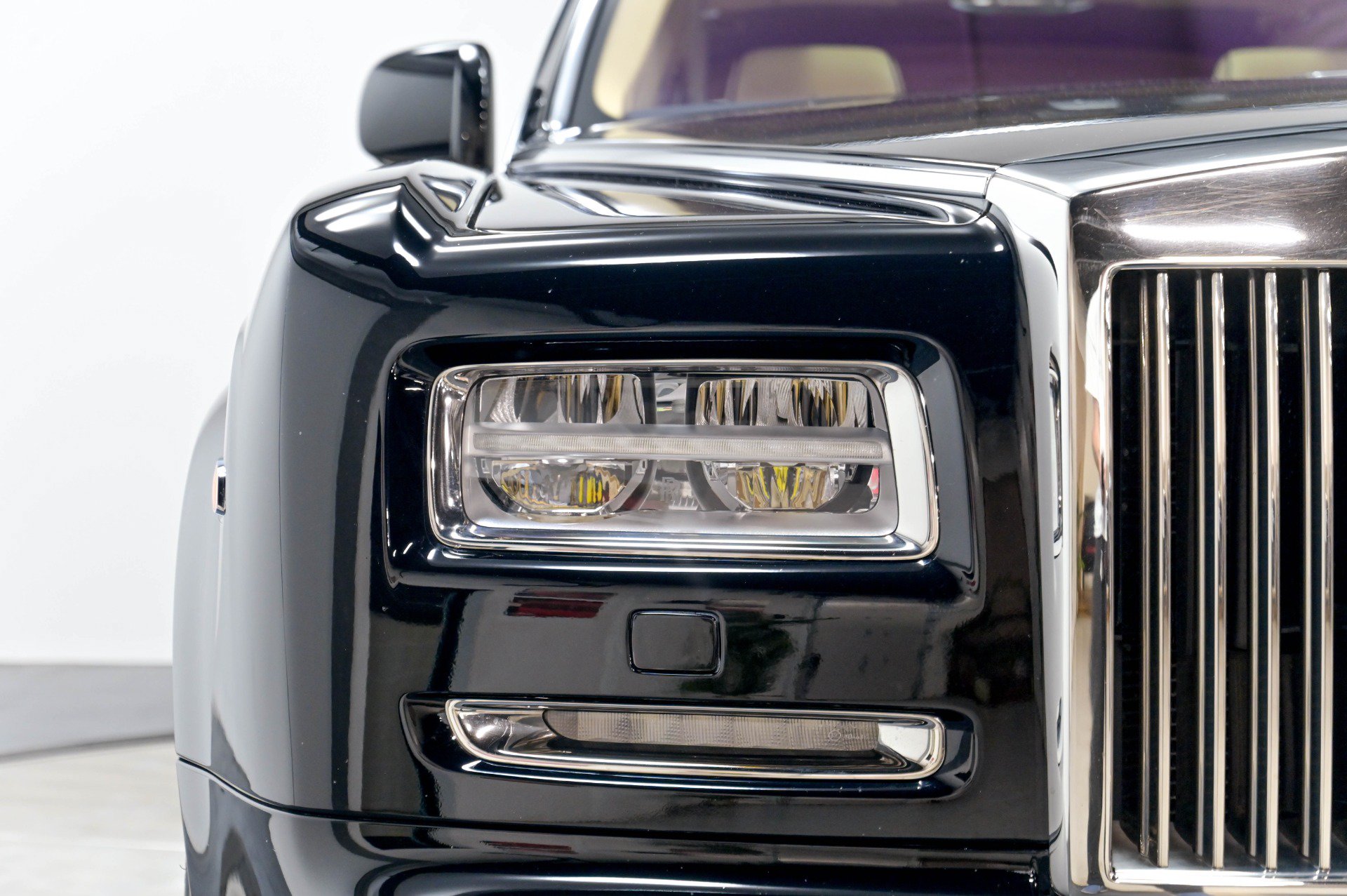 Used 2013 Rolls-Royce Phantom Sedan RWD image 68