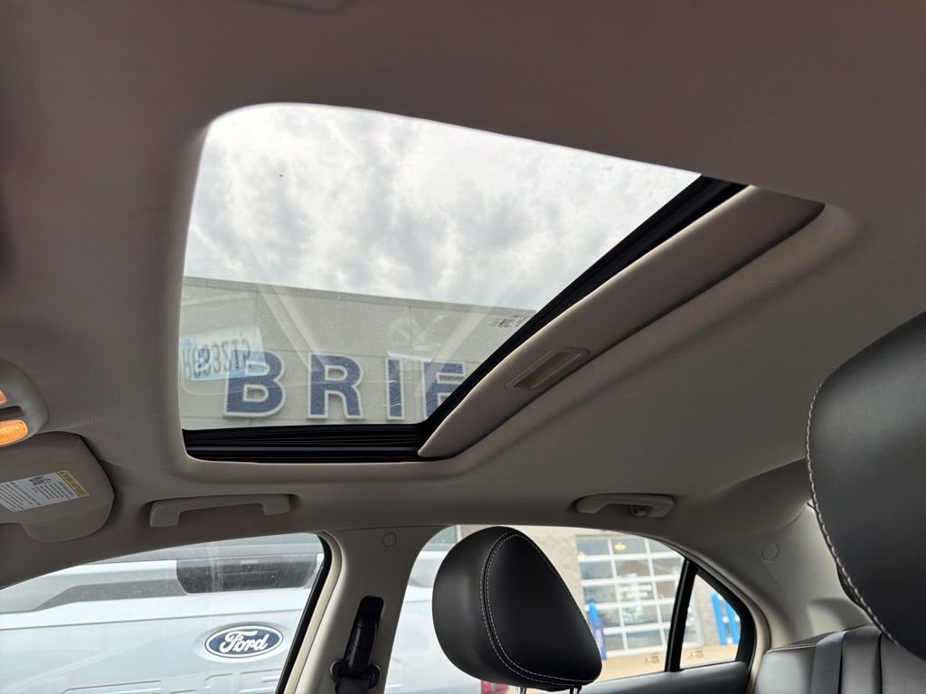 Used 2012 Ford Fusion SEL FWD image 12