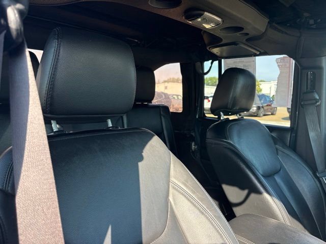 Used 2017 Jeep Wrangler Unlimited Sahara AWD/4WD image 42