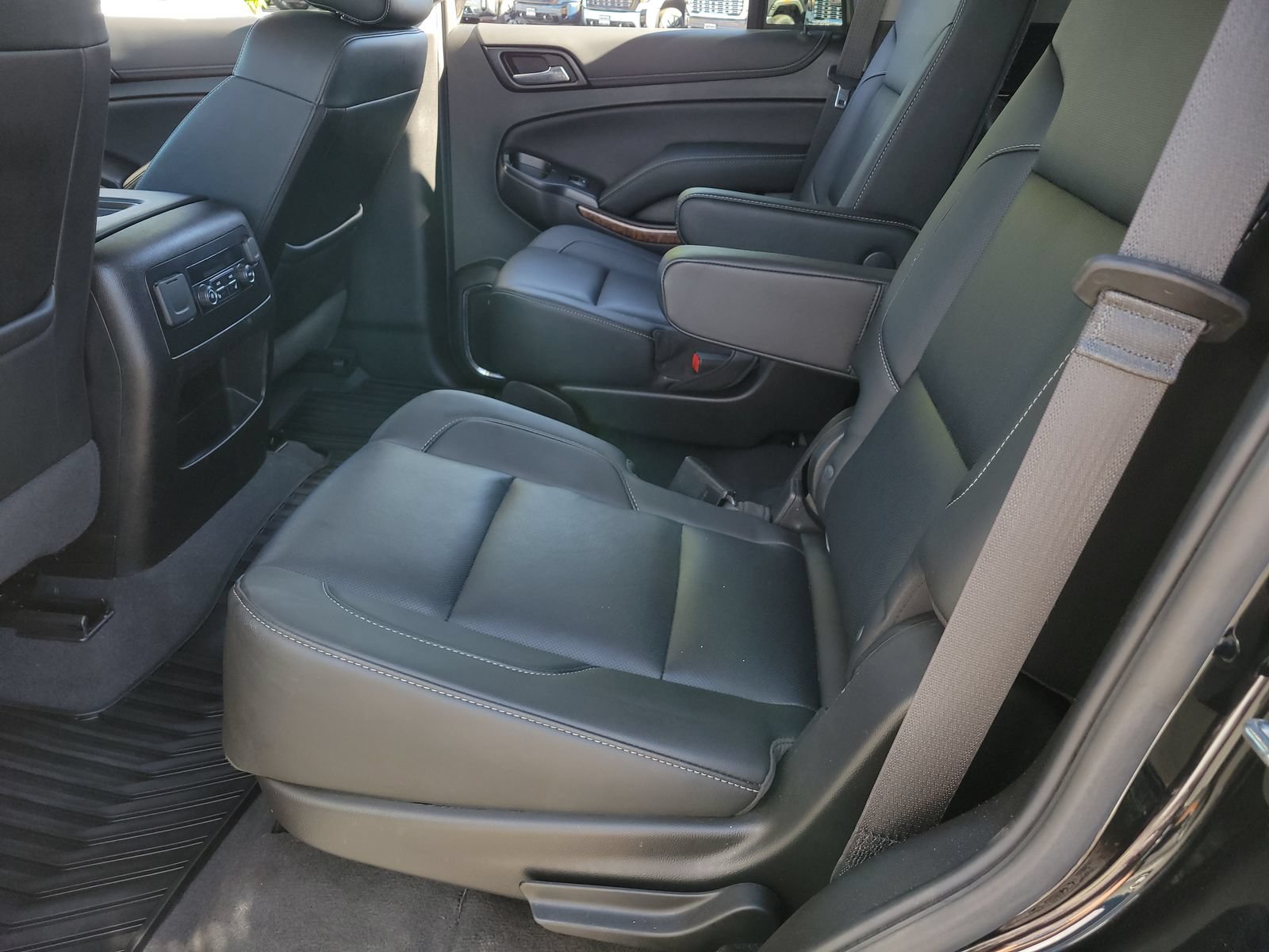 Used 2019 Chevrolet Tahoe Premier AWD/4WD image 8