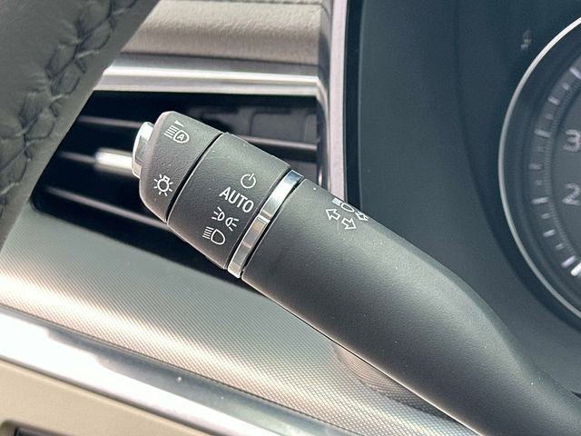 Used 2023 Cadillac XT5 Premium Luxury w/ Technology Package image 9