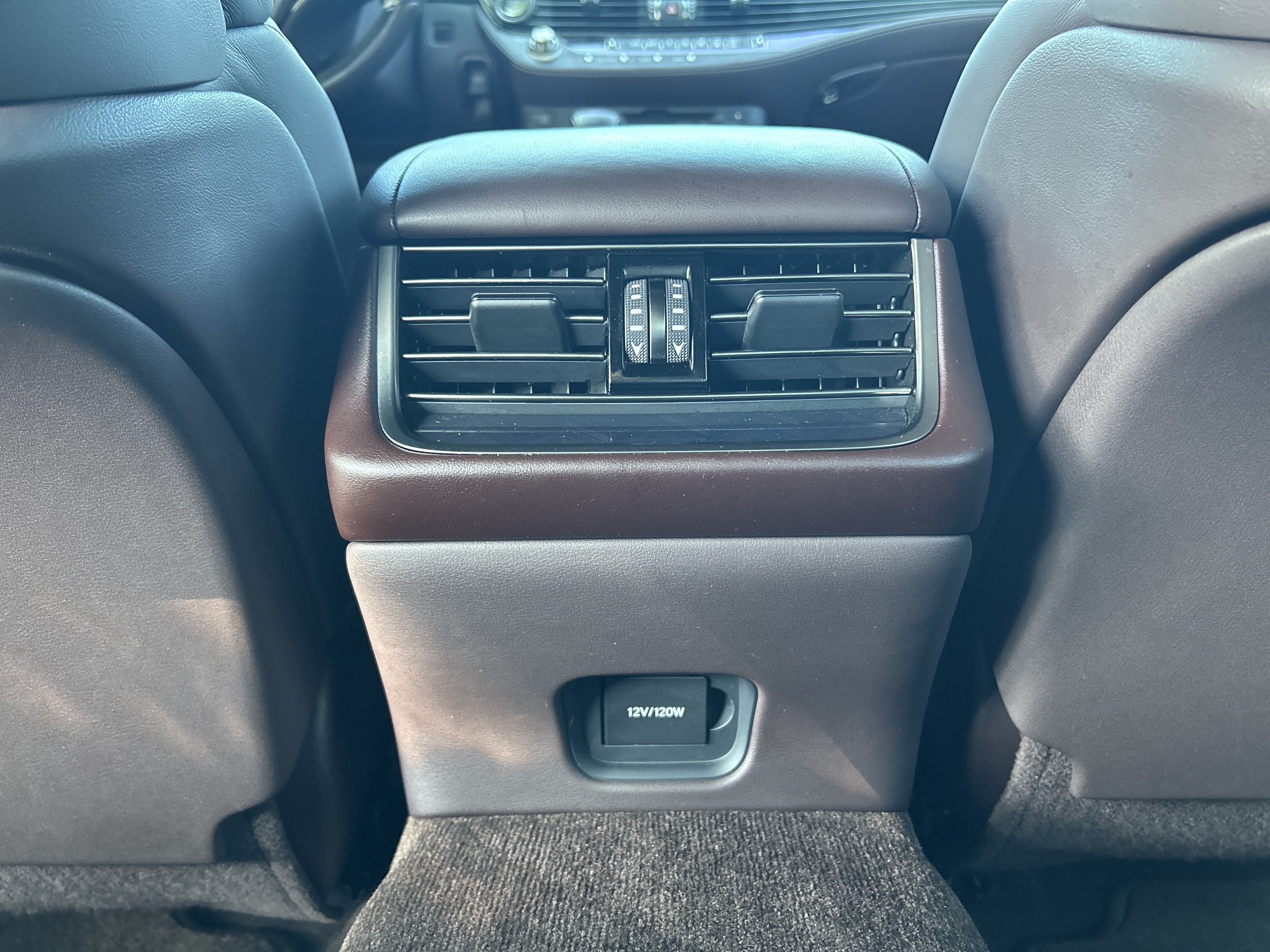 Used 2018 Lexus LS 500 w/ Interior Upgrade Package RWD image 28