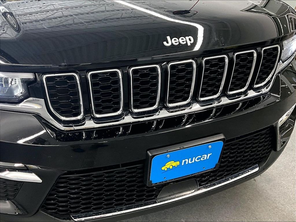 Used 2024 Jeep Grand Cherokee Limited AWD/4WD image 30