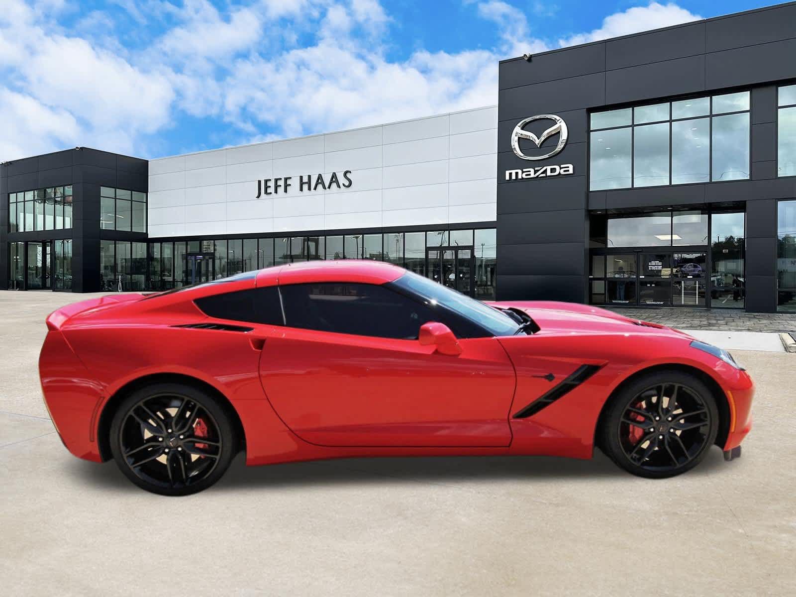 Used 2019 Chevrolet Corvette Stingray Coupe w/ Carbon Flash Badge Package RWD image 5
