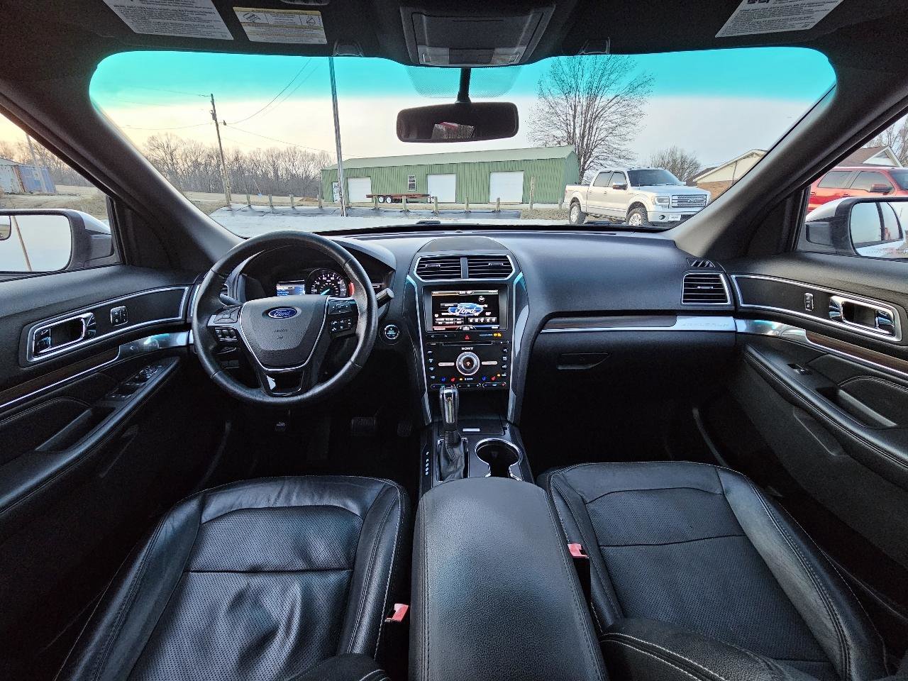 Used 2016 Ford Explorer Limited image 36