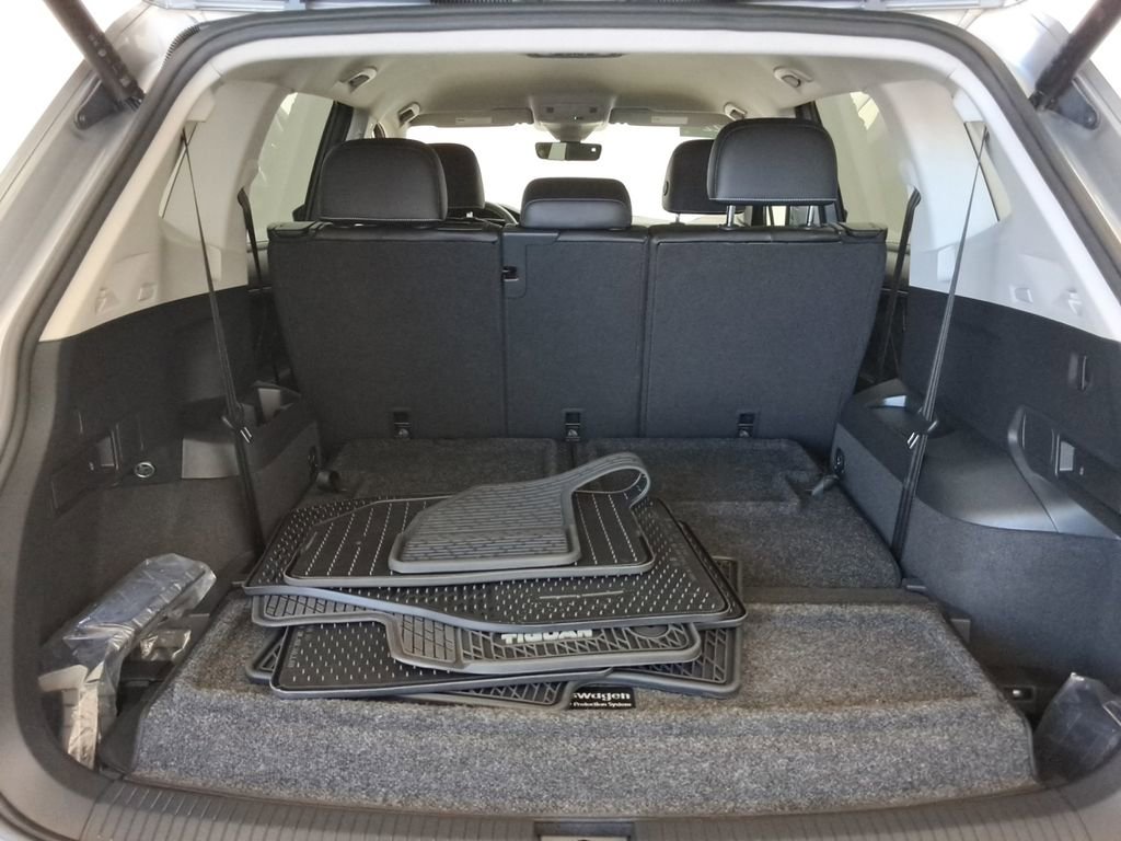 Certified 2022 Volkswagen Tiguan SE image 20