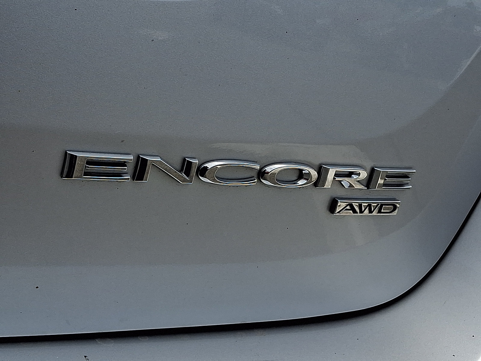 Used 2019 Buick Encore Essence AWD/4WD image 34
