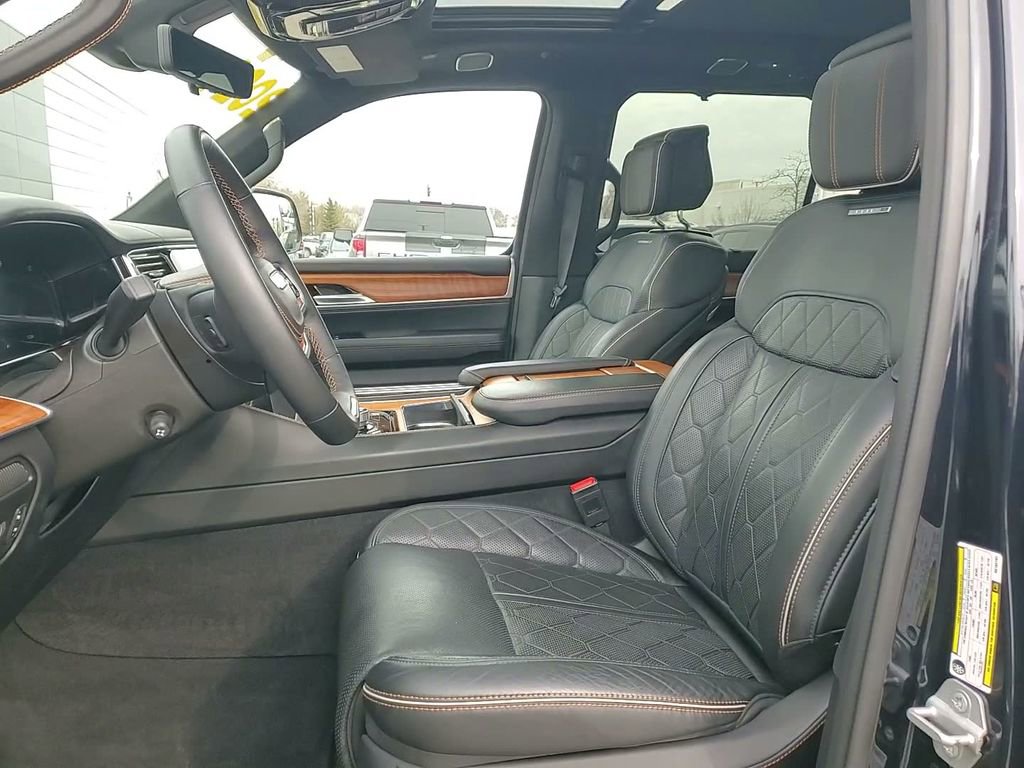 Used 2024 Jeep Grand Wagoneer L Series III image 28