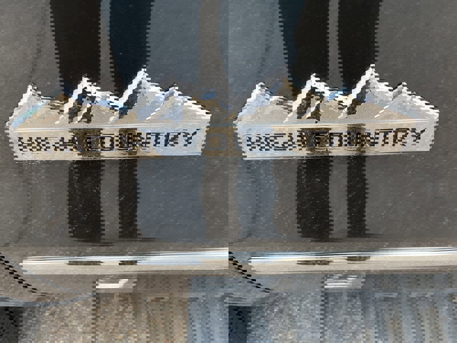 Used 2018 Chevrolet Silverado 2500 High Country image 9