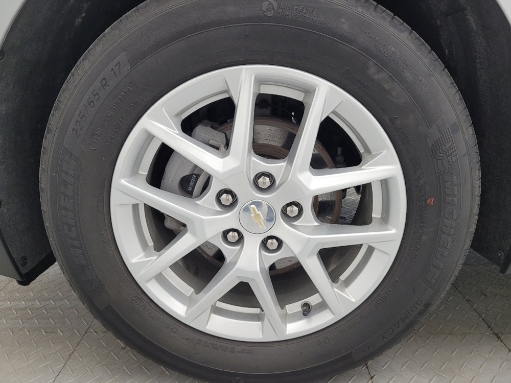 Used 2023 Chevrolet Equinox LT image 31