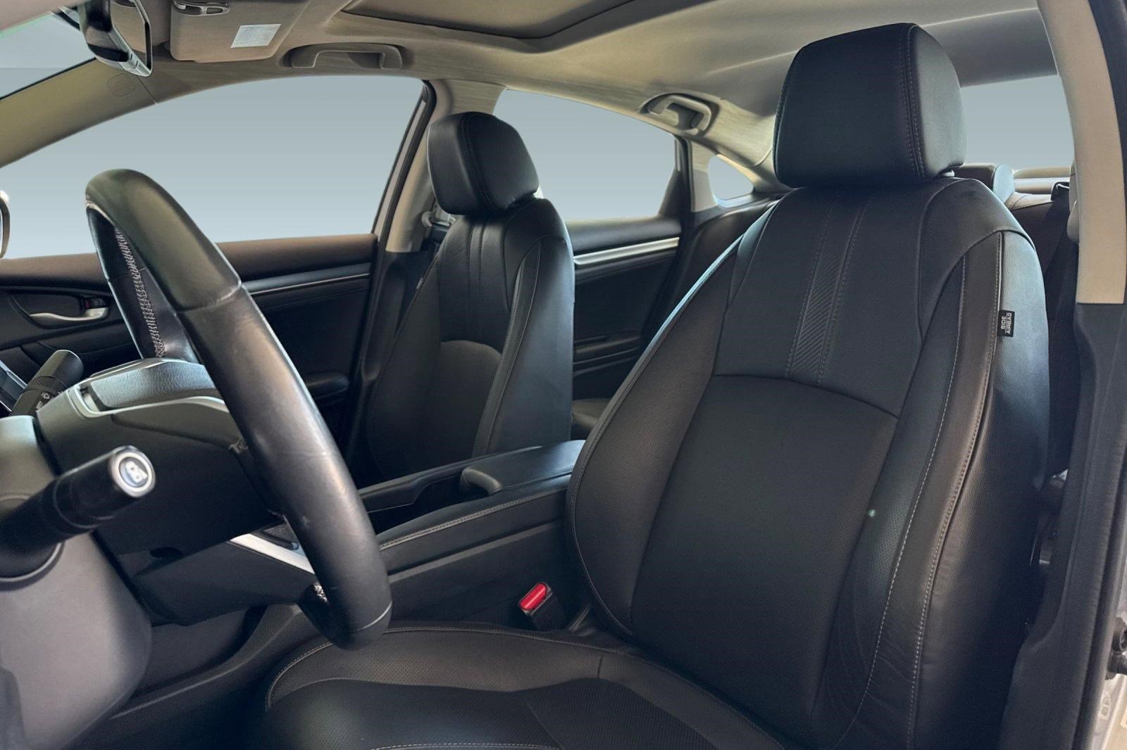 Used 2017 Honda Civic Touring image 22