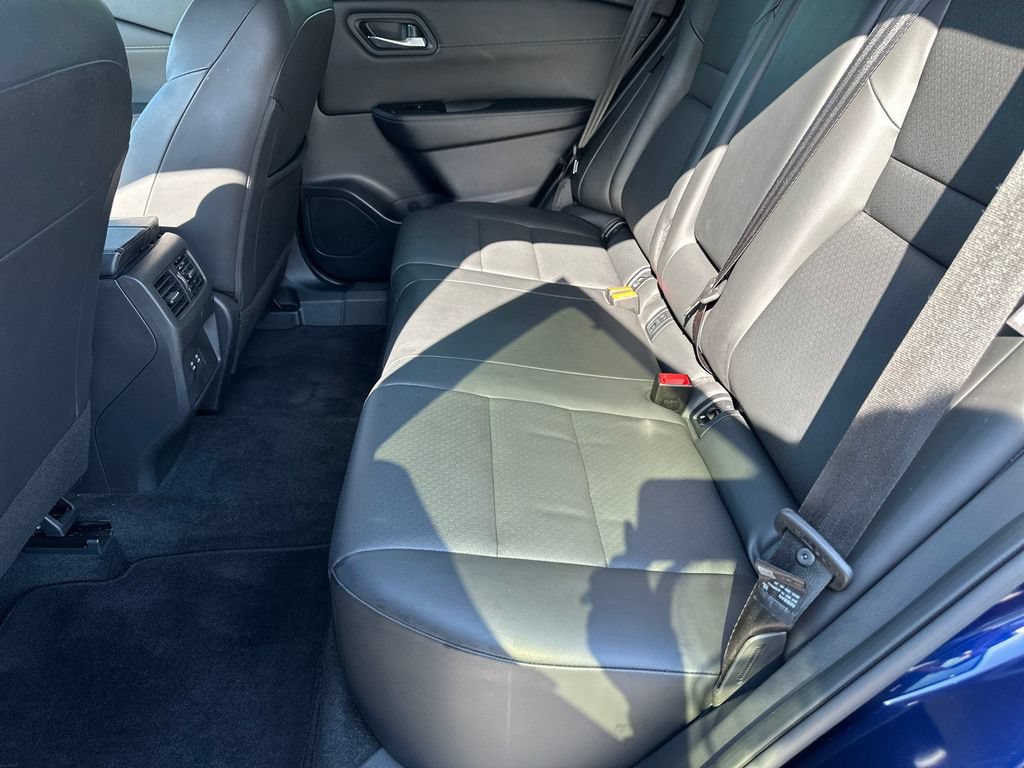 Used 2025 Nissan Rogue SV w/ SV Premium Package FWD image 20