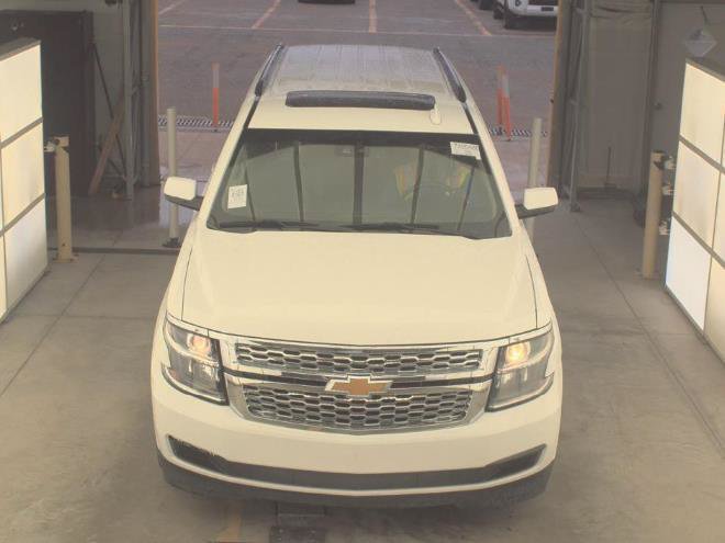 Used 2018 Chevrolet Suburban LT AWD/4WD image 3