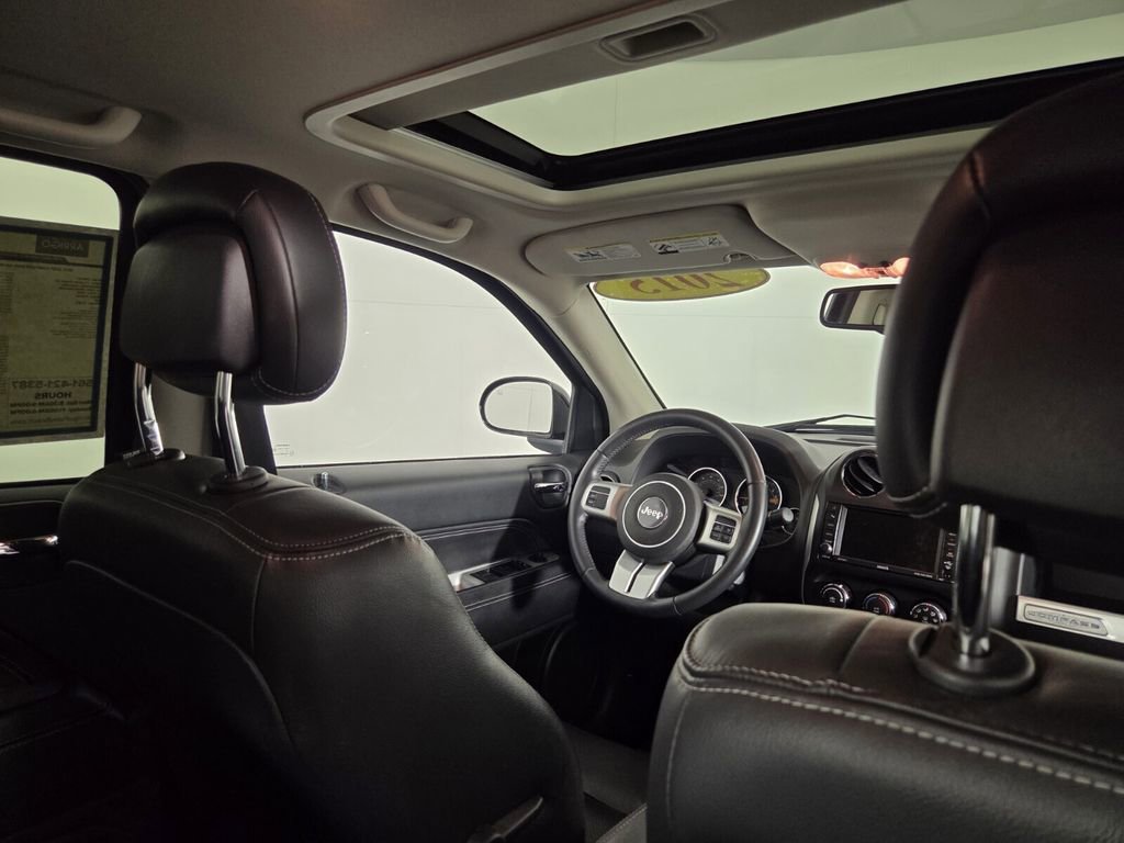 Used 2015 Jeep Compass High Altitude image 31
