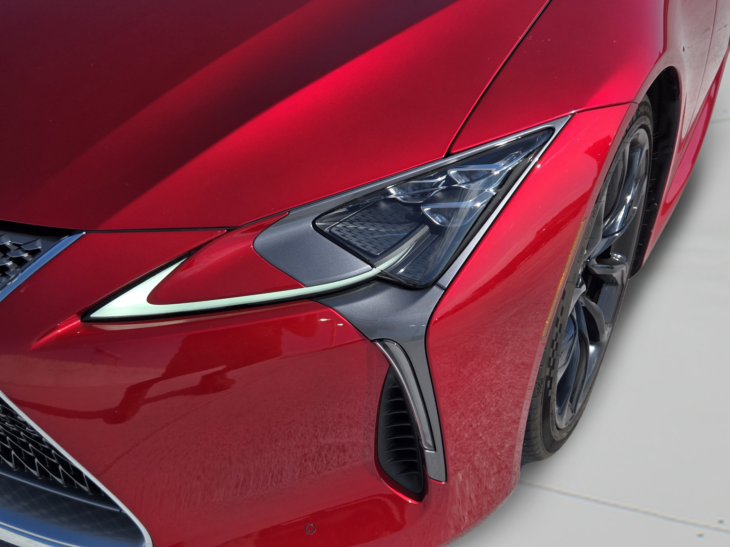 Certified 2024 Lexus LC 500 Coupe w/ Dynamic Handling Package RWD image 32
