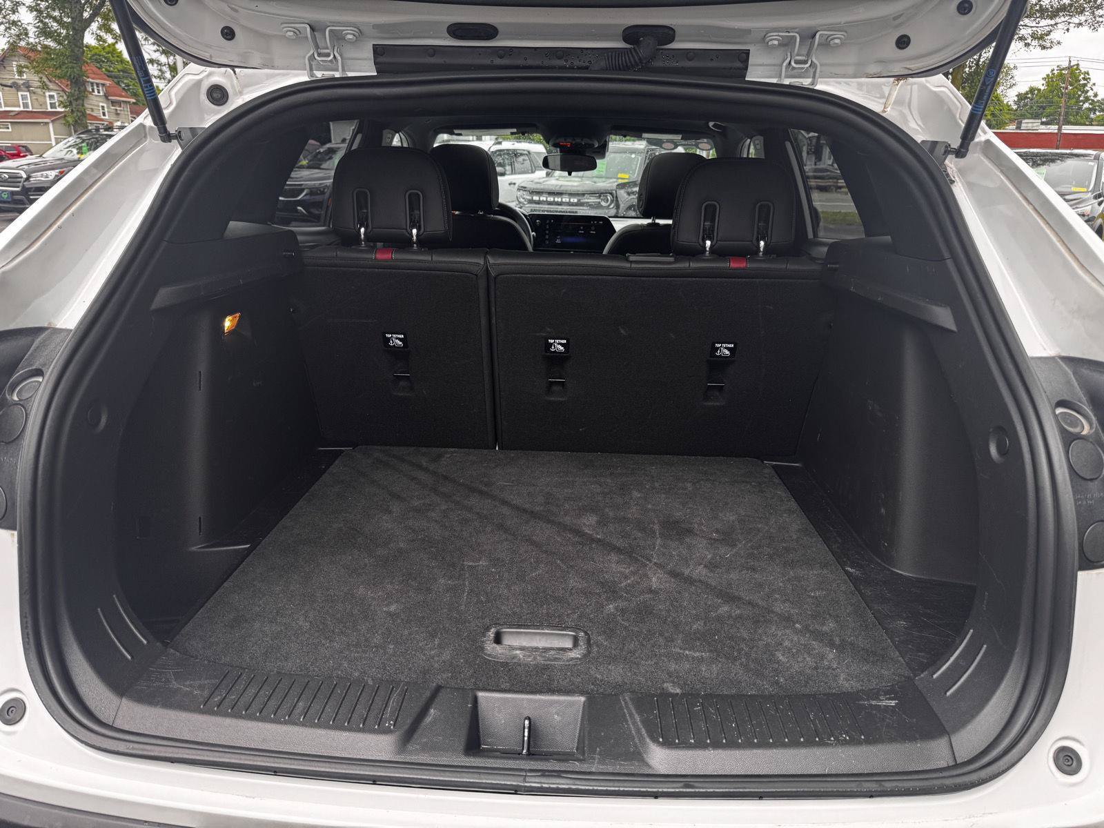 Certified 2024 Chevrolet Trax RS w/ Sunroof Package FWD image 14