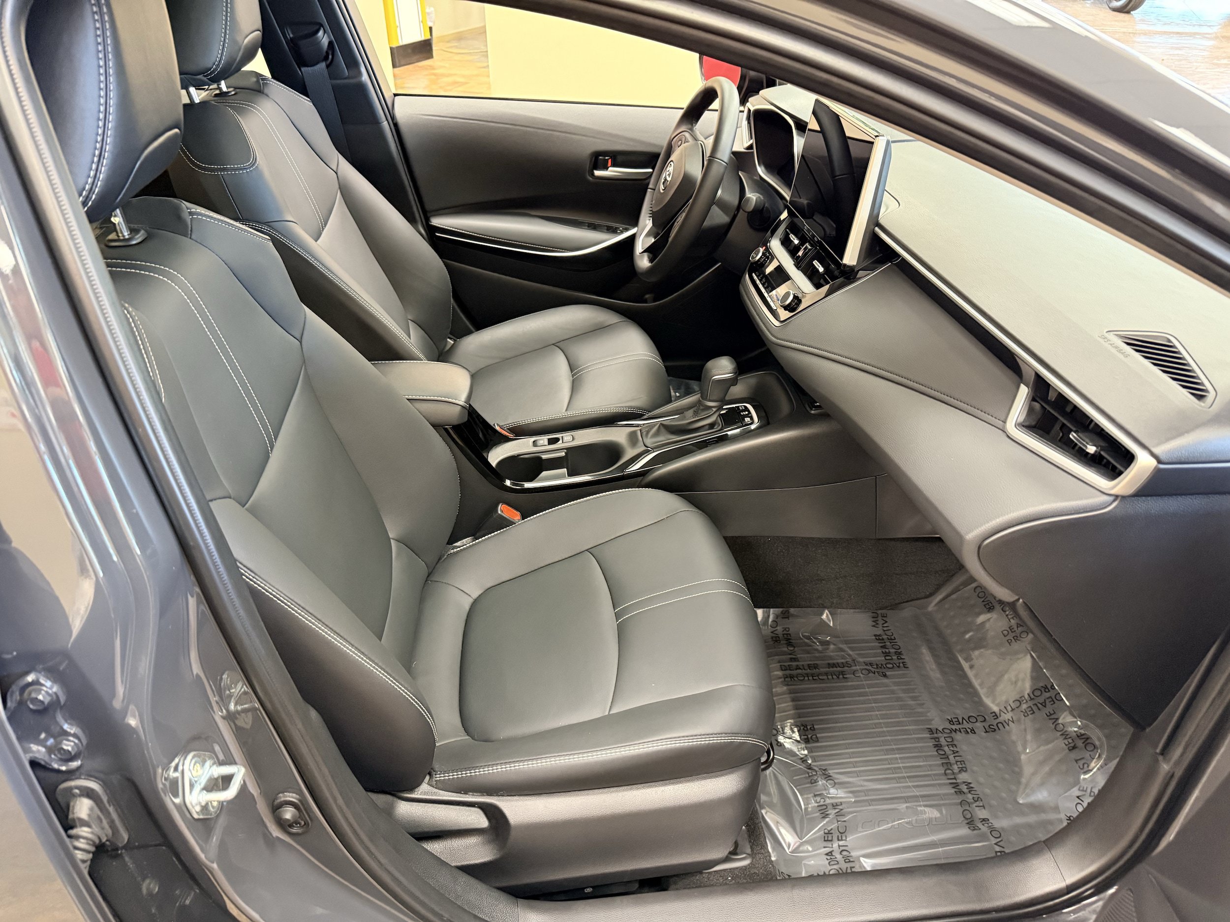 Used 2026 Toyota Corolla XLE FWD image 23