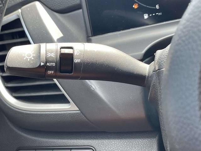 Certified 2024 Kia Seltos EX FWD image 22