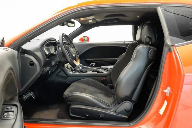Used 2018 Dodge Challenger SRT w/ Technology Group RWD image 5