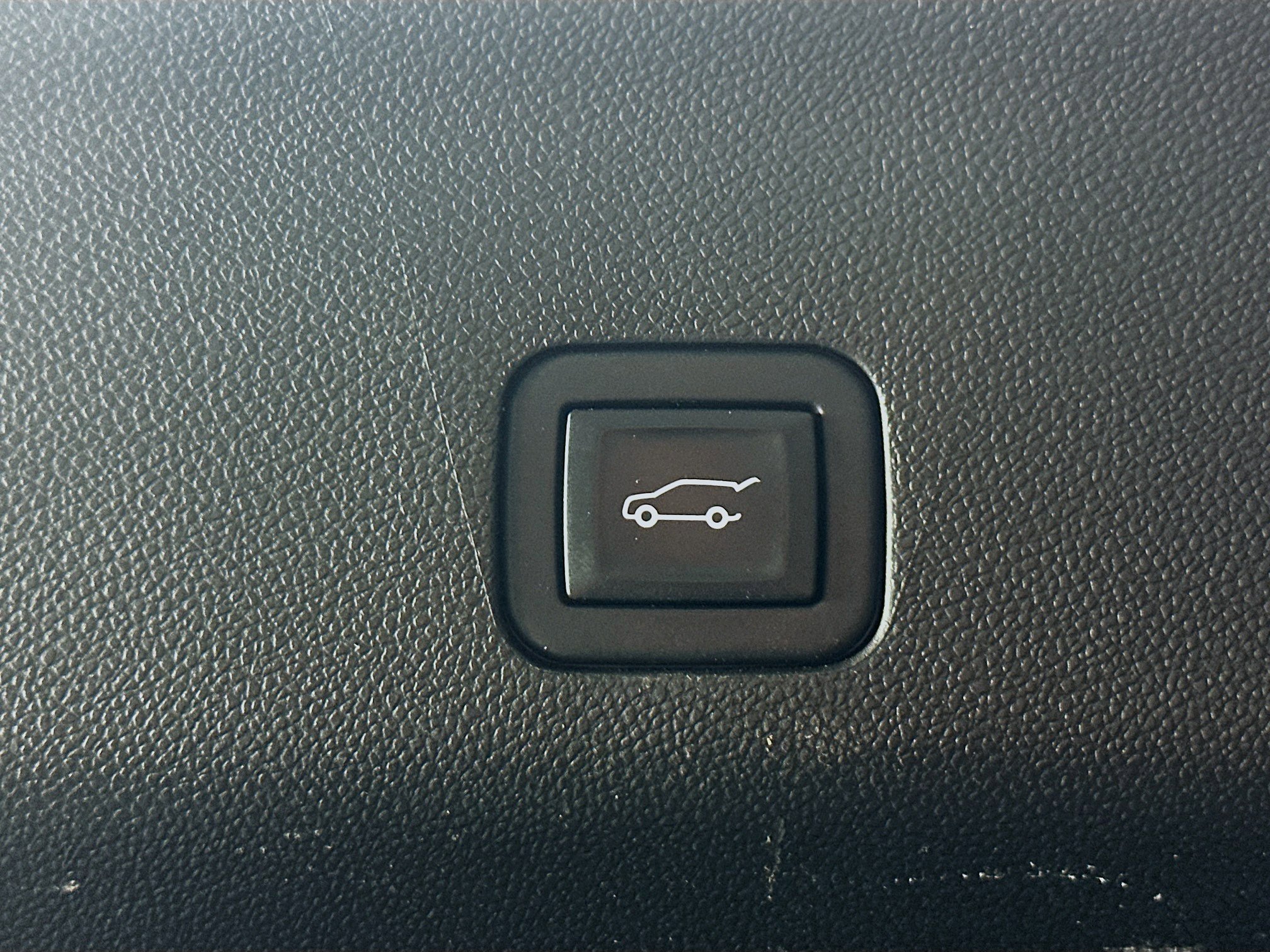 Used 2024 GMC Yukon SLT image 29