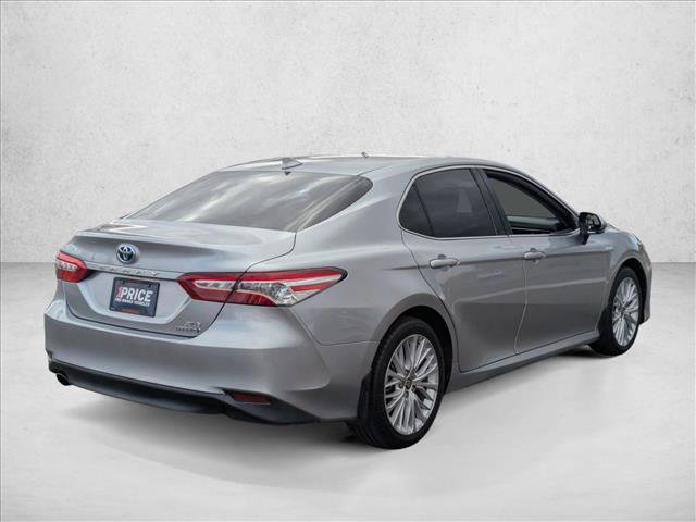 Used 2020 Toyota Camry XLE image 5