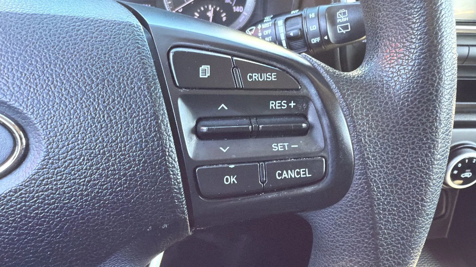 Used 2021 Hyundai Venue SE image 11