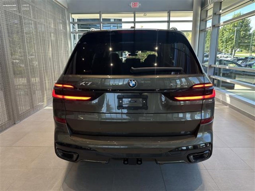 New 2026 BMW X7 xDrive40i w/ M Sport Package image 5