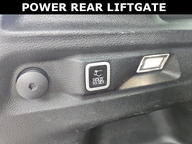 Used 2024 Jeep Grand Cherokee L Laredo image 34