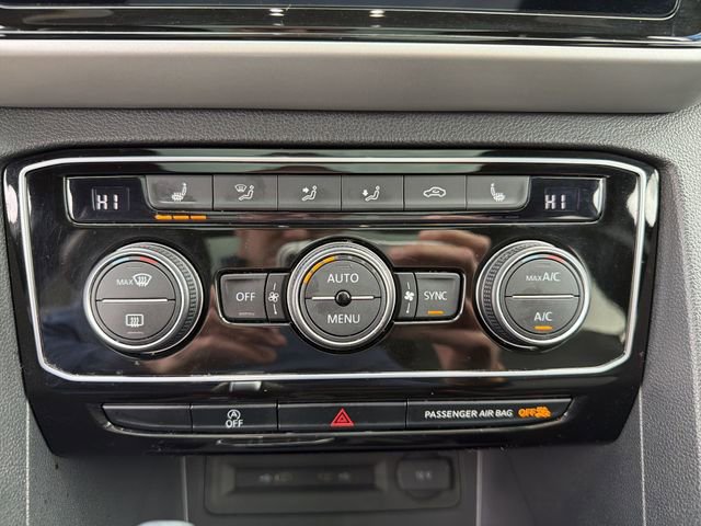 Used 2023 Volkswagen Atlas Cross Sport SEL image 21