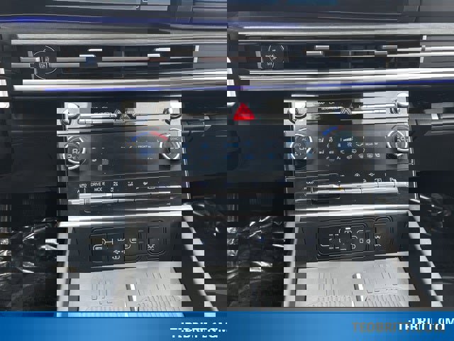 Used 2024 Hyundai Santa Fe Limited image 37