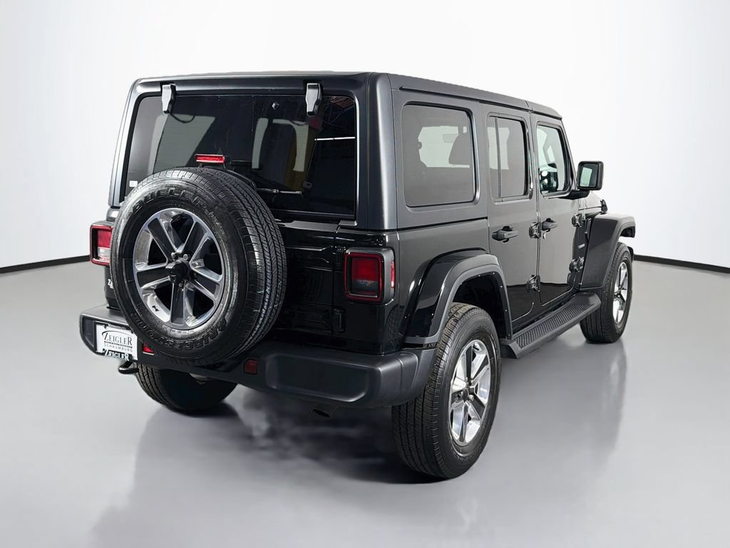 Used 2023 Jeep Wrangler Unlimited Sahara AWD/4WD image 7