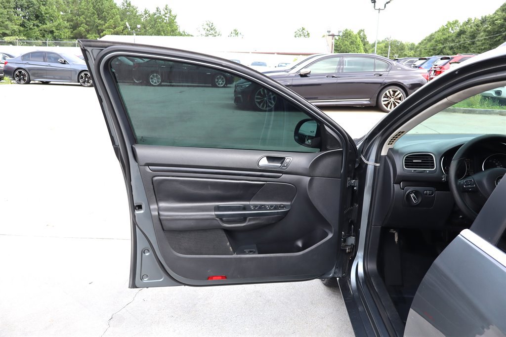 Used 2012 Volkswagen Jetta TDI FWD image 24