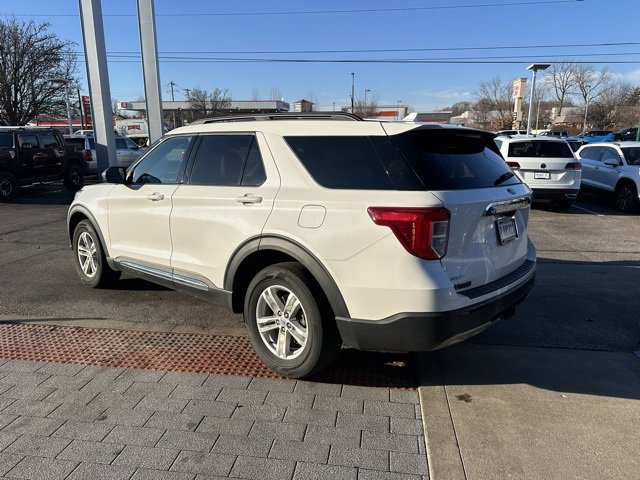 Used 2020 Ford Explorer XLT w/ Equipment Group 202A image 5