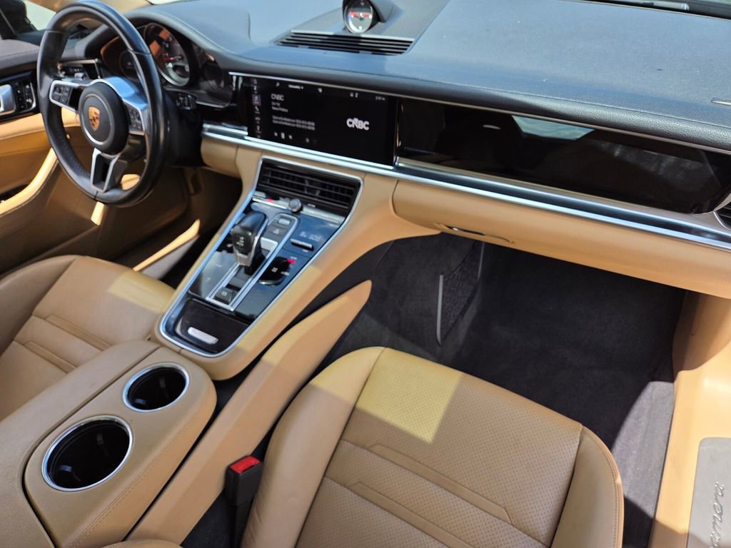Used 2018 Porsche Panamera image 30