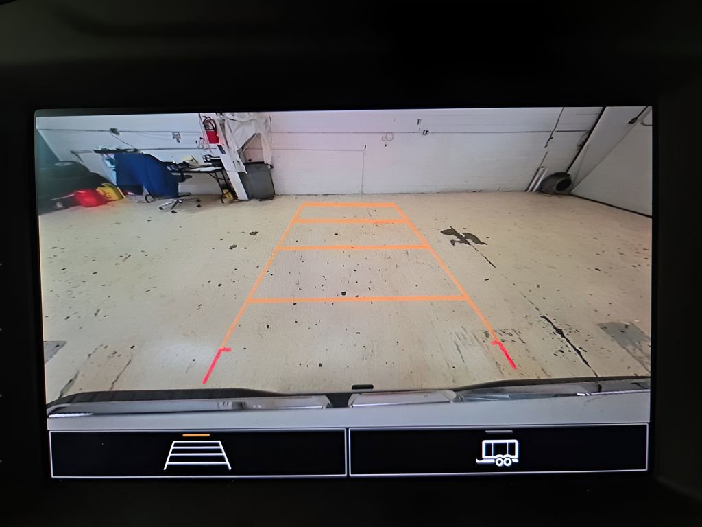 Used 2024 GMC Sierra 2500 Pro w/ Convenience Package image 17