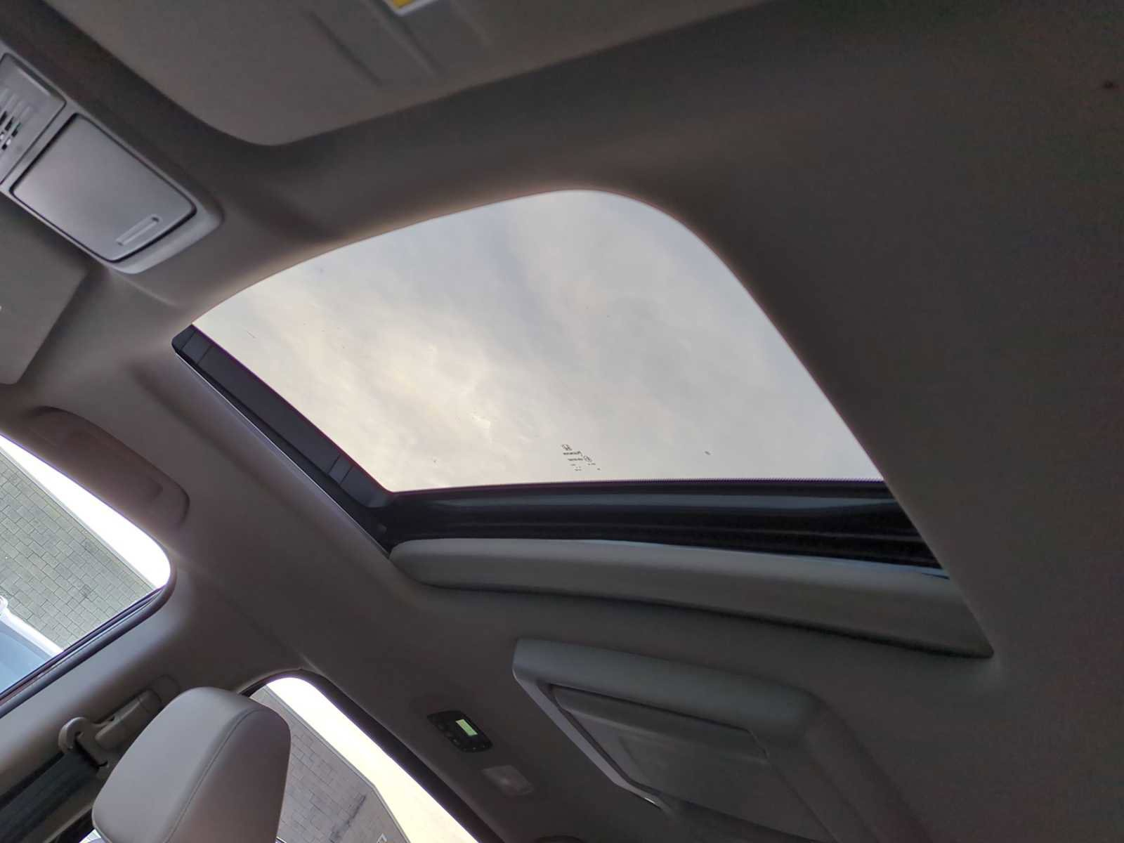 Used 2018 Honda Odyssey EX-L image 19