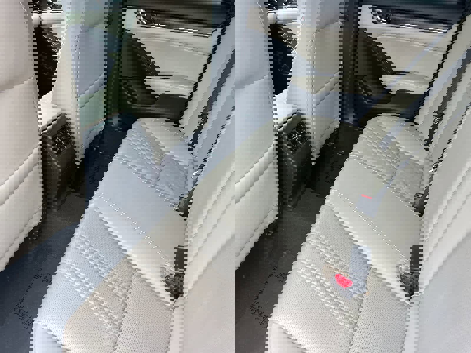 Used 2018 Honda Accord Touring image 5