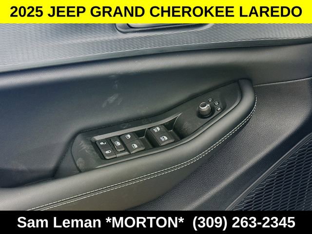 New 2025 Jeep Grand Cherokee Laredo image 17