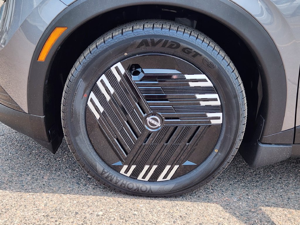 New 2026 Nissan Leaf w/ Floor Mat Package (S+) FWD image 9