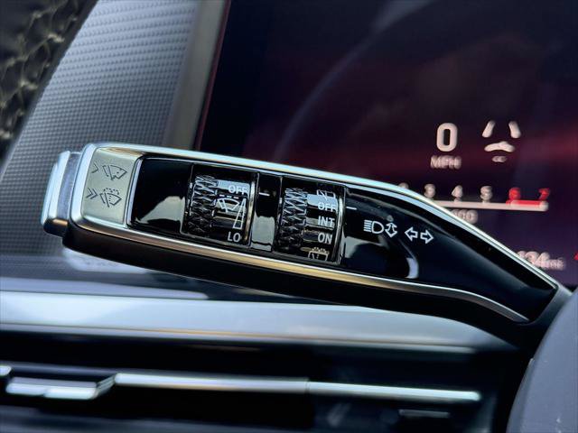 Used 2025 Cadillac Escalade ESV Sport AWD/4WD image 27